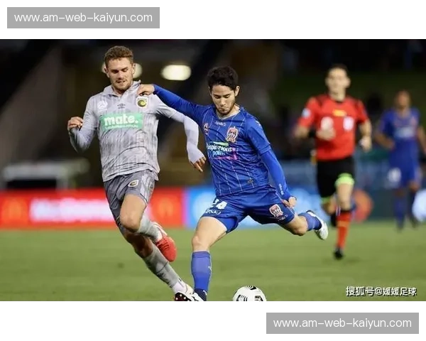 绿茵激荡，咆哮与蓝色风暴的交响——布里斯班狮吼与悉尼FC的荣耀对决